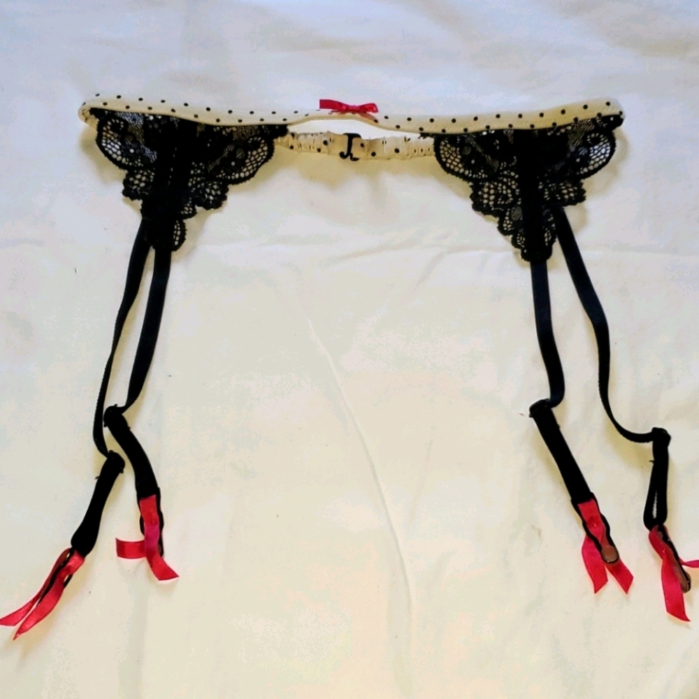 Victoria secret!! The Beautiful Set